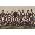 O Futebol Clube do Porto é um dos principais clubes de futebol de Portugal, fundado em 1893. O clube tem uma história de sucesso no futebol, tendo conquistado 29 títulos de campeão nacional, 17 Taças de Portugal e 2 Ligas dos Campeões da UEFA. O FC Porto tem uma rivalidade histórica com o Sport Lisboa e Benfica e com o Sporting Clube de Portugal, e é conhecido por sua forte presença em outras modalidades esportivas.