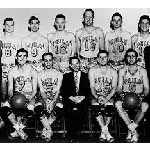 O Golden State Warriors é uma equipe de basquete profissional de San Francisco, Califórnia. Eles foram fundados em 1946 como Philadelphia Warriors e mudaram-se para San Francisco em 1962. Eles ganharam dois títulos da NBA nos anos 1950 e se tornaram uma das equipes mais dominantes da NBA nos anos 2010, vencendo cinco títulos em uma década, liderados por jogadores como Stephen Curry, Klay Thompson e Draymond Green. Outros grandes jogadores que jogaram pelos Warriors incluem Rick Barry, Chris Mullin, Tim Hardaway e Mitch Richmond.