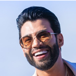 Seu álbum "Gusttavo Lima e Você" também teve boa repercussão no Brasil, alcançando a sétima posição do CD - TOP 20 Semanal ABPD e vendendo mais de 50 mil cópias, o que rendeu um disco de platina. Em Portugal, o álbum chegou a alcançar a posição 19 da Associação Fonográfica Portuguesa.