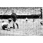 O futebol espanhol teve início no final do século XIX com a introdução do esporte por estudantes e imigrantes britânicos. Em 1928, a Liga Espanhola de Futebol foi fundada e clubes como Real Madrid, Barcelona e Atlético de Madrid se tornaram potências nacionais e internacionais. O Real Madrid é o clube mais bem-sucedido da história do futebol espanhol, enquanto a seleção nacional já venceu a Eurocopa três vezes e a Copa do Mundo da FIFA uma vez. O futebol espanhol é conhecido por seu estilo técnico e tático e por produzir alguns dos melhores jogadores do mundo.